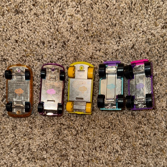2007 set of 5 Polly Pocket mini cars with drivers - Picture 2 of 6